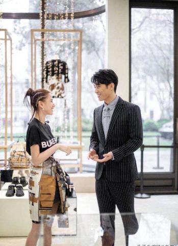 窦骁何超莲最新爆料,揭秘恋爱日常细节 第1张 窦骁何超莲最新爆料,揭秘恋爱日常细节 第1张